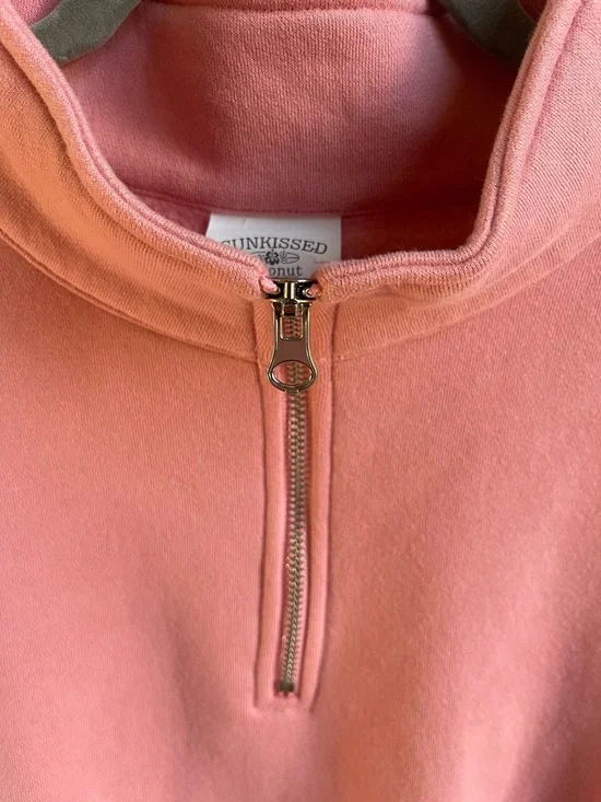 Sunkissed Coconut Quarter Zip Sweatshirt Size Small Ice Cream Pink - Picture 8 of 13